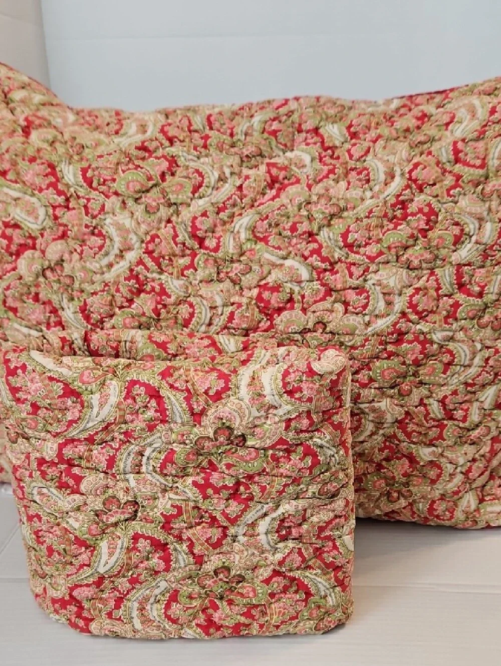 Pottery Barn 2007 Vintage Quilted Paisley Red Green Standard Pillow Sham Set